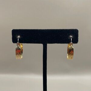 Vintage Gold Tone Scrolled Etched Small Hoop Sangle Drop Earrings